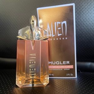 Mugler alien goddess